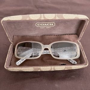Coach Sunglasses Rectangle Style